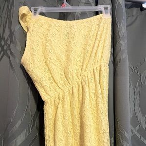 One shoulder yellow lace dress